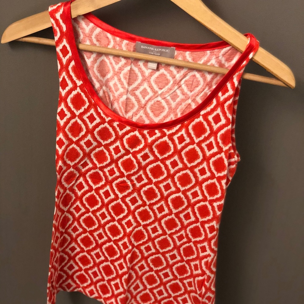 Banana Republic Luxe Touch Tank